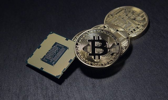 bitcoin-2057405_640
