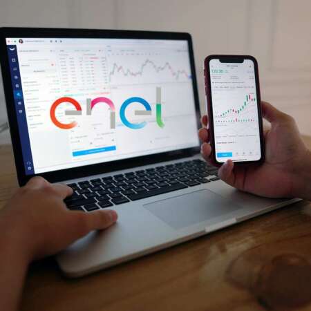 Azioni Enel +20% in un anno. Buy e outperform con news su cessioni