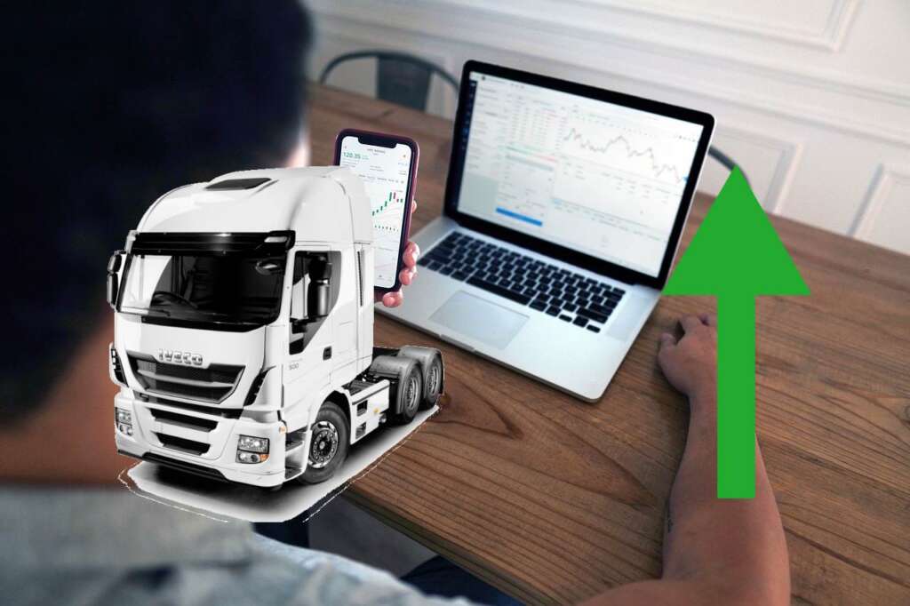 Trader al lavoro con muso camion Iveco