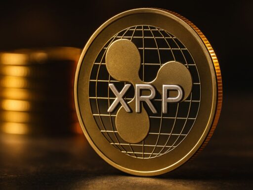 una moneta con la scritta XRP e il logo della crypto